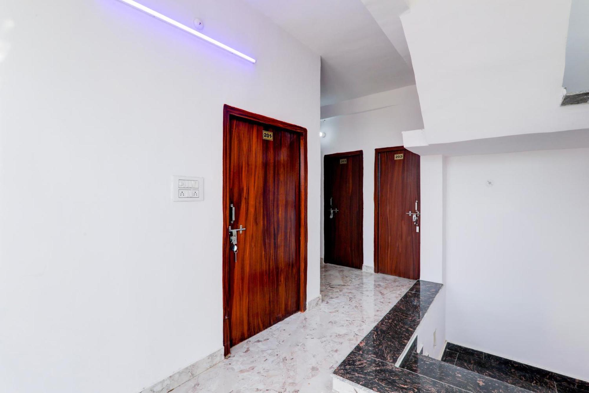 Hotel O Rn Chinhat 외부 사진